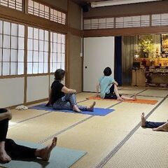 入会退会必要なし•自由参加•体験500円•寺ヨガの画像