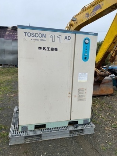 東芝 エアーコンプレッサー ドライヤー 空気圧縮機110TADタンク98Lジャンク品だと思う