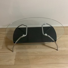 ガラスセンターテーブル　楕円形曲線美で癒される　小さいお子さんも安心の画像