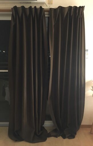カーテン　茶色