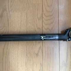 Fizik フィジーク シラノ R1 カーボンシートポスト　シリ...