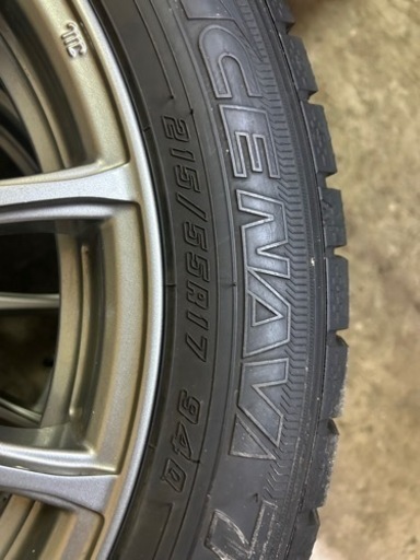 215/55R17 グッドイヤーアイスナビ7　スタッドレス　アルミ付き　バリ溝美品