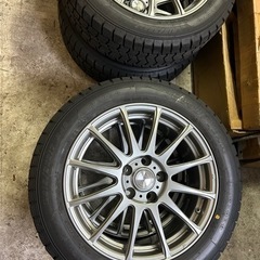 215/55R17 グッドイヤーアイスナビ7　スタッドレス　アルミ付き　バリ溝美品
