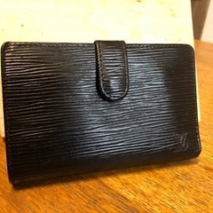 Louis Vuitton ルイヴィトン  エピ 二つ折りがま口...