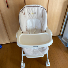 ハイローチェア  Combi