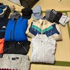 [母子家庭の方限定]衣類、靴、靴下、帽子、プラボックスの画像