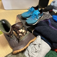 [母子家庭の方限定]衣類、靴、靴下、帽子、プラボックスの画像