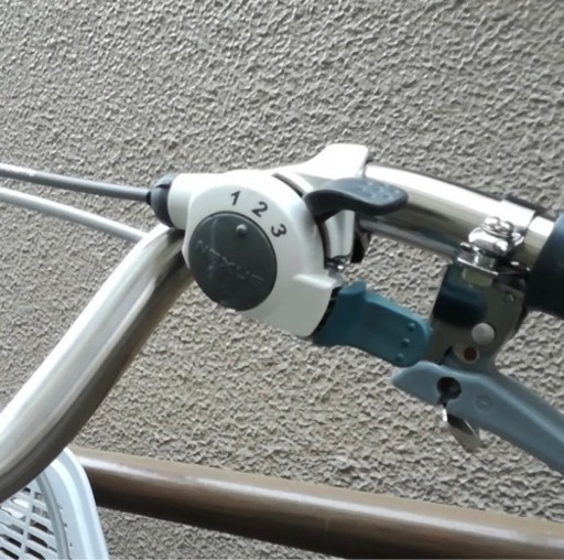 大人用三輪自転車 ブリヂストンBW13 シルバー