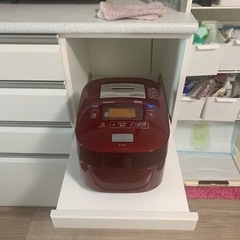 キッチンボード 食器棚 ホワイト 収納棚 ソフトクローズ 天板 コ大型レンジ可