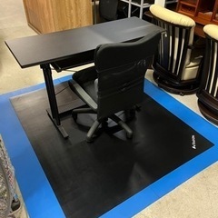 人気のゲーミング家具!! お得な3点セット!! Bauhutte バウヒュッテ デスク＆チェア＆マット 自社配送ならまとめて配送可能です!!
