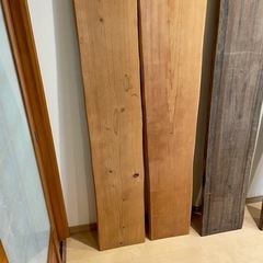 【23枚セット‼️】バラ売りもOK‼️銘木 1枚板 耳付き ナチュラル・ダークブラウン 約200~210cm 荒仕上げ済み♪の画像