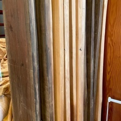 【23枚セット‼️】バラ売りもOK‼️銘木 1枚板 耳付き ナチュラル・ダークブラウン 約200~210cm 荒仕上げ済み♪の画像