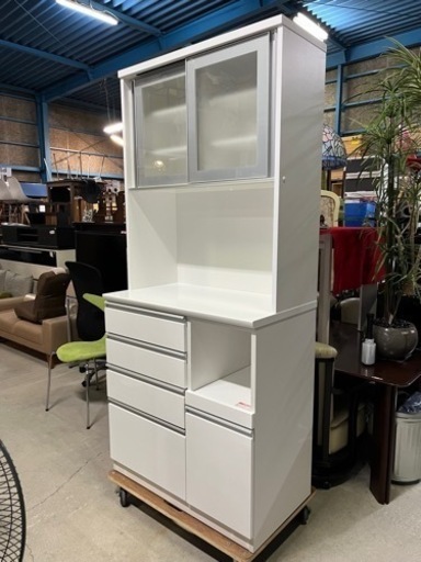 売れ筋!! ニトリ キッチンボード レジューム ソフトクローズ 90AG-S-WH 白家具 食器棚