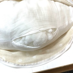 赤ちゃん　授乳クッション　USED  訳あり→中のクッションが一部ホツレています。の画像