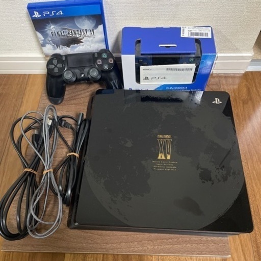 PS4 本体　FINAL FANTASY XV LUNA EDITION