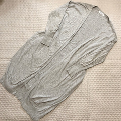 ライトグレー　薄手ニットロングカーディガン