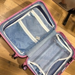 おすすめ‼︎   キャリーバック　ピンク　パープル　旅行　お出かけ　go to   トラベル　現品限り‼︎の画像