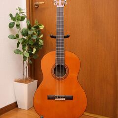 YAMAHAヤマハクラシックギター・ケース・替え弦・ギタースタンド付
