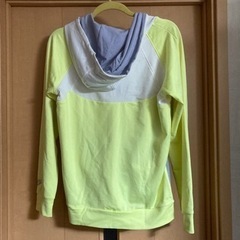 ナイキ　NIKE ドライフィット　パーカーの画像