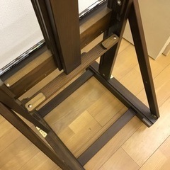 イーゼル（ターレンス・レンブラント　アトリエイーゼル166）の画像
