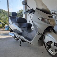 スズキ　スカイウェーブ400　白　トランク付き