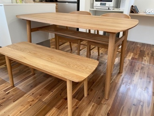 お早めに！新品未使用！　unico ウニコ　SOLK ソルク　ダイニングデーブル　4人