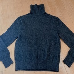 UNIQLO カシミヤ100％ セーター　Ｓ　美品
