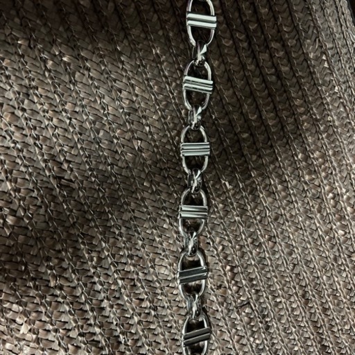 クリスチャンディオールのチェーンベルト本物