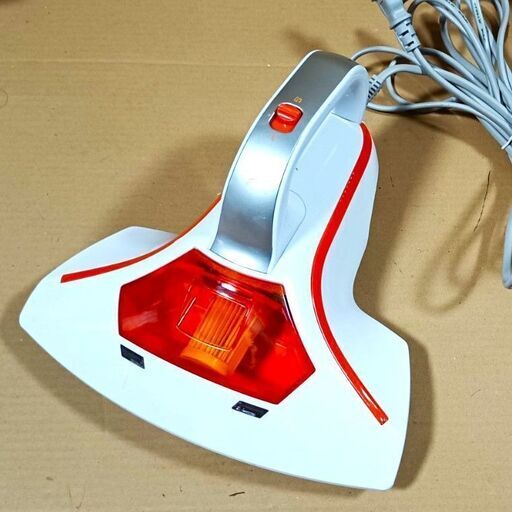 ★UV除菌＋温風と振動‼お届け可！★オーム電機 ふとんクリーナー  SOJ-FA45B1-W