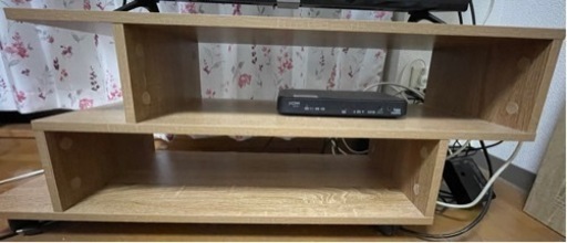 テレビ台　10月18日までに取りに来れる方