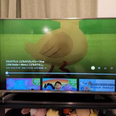【取引中】Hisense 50型テレビ シルバー テレビ台セット
