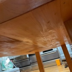 ダイニングテーブルの画像