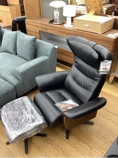 KJ-43【新入荷　アウトレット】ゼデレ　イタリアンレザー総革　パーソナルチェア&オットマン　黒