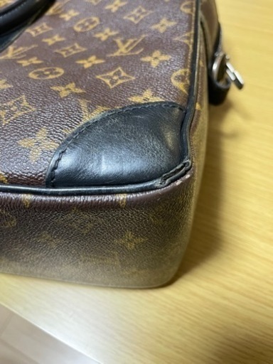 LOUIS VUITTON ビジネスバッグ