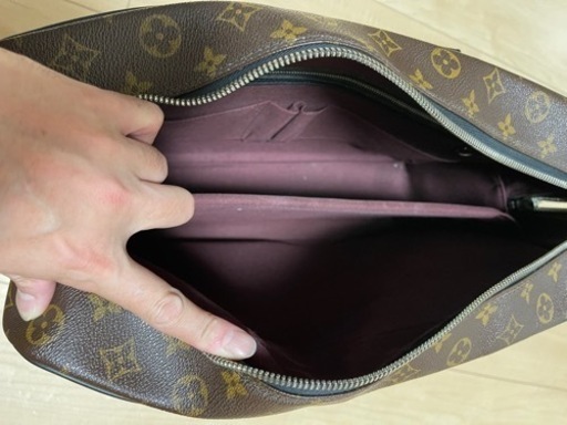 LOUIS VUITTON ビジネスバッグ