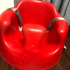 バンボ レッド 赤ちゃん 椅子 Bumbo テーブル ベルト 付き