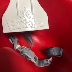 バンボ レッド 赤ちゃん 椅子 Bumbo テーブル ベルト 付きの画像