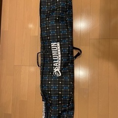 スノーボード＋バインディング＋ボードケースの画像