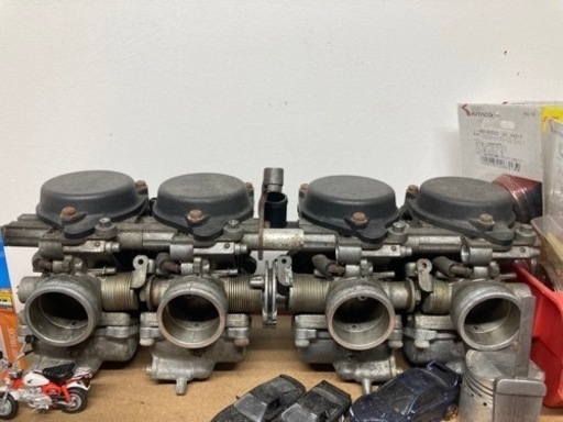cb400sf nc39 キャブレター　部品どり　ジェットもある程度はあります