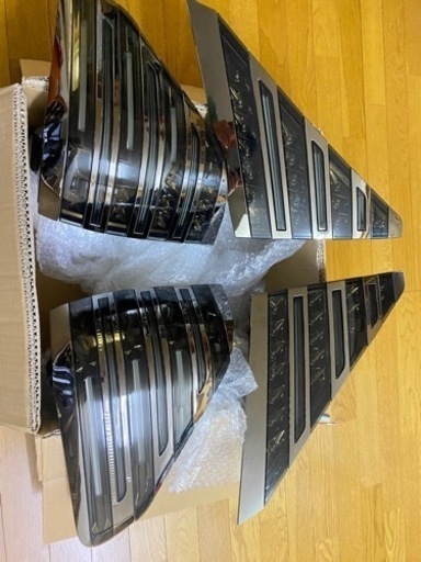 ヴァレンティ　LEDテール　20系アルファード、ヴェルファイア