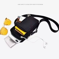 【新品未開封】スマホポーチ　ベージュの画像