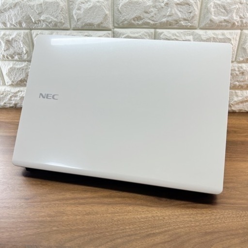 【美品】ホワイト NEC ☘新品SSD240GB搭載☘メモリ8GB☘office