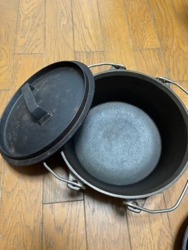 スノーピーク　鉄鍋　ダッヂオーブン