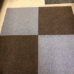 オシャレ　タイルカーペット