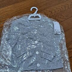 90cm　未使用カーディガン　子供服　ユニクロ