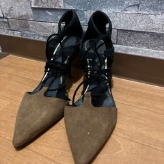 ZARA編み上げパンプス
