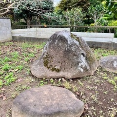 【灯篭のみ決まりました】灯篭、庭石 無料で差し上げますの画像
