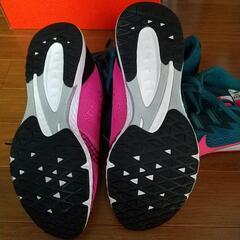 🌼adidas、Nike   (27cm)２足セットの画像