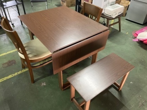 ○ ダイニングテーブルセット、ニトリ、ロピア2、ベンチ、イス2脚