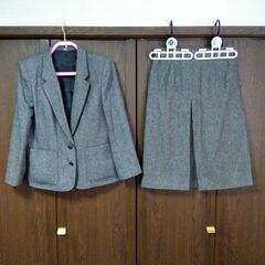 昭和レトロ　冬物レディーススーツ８